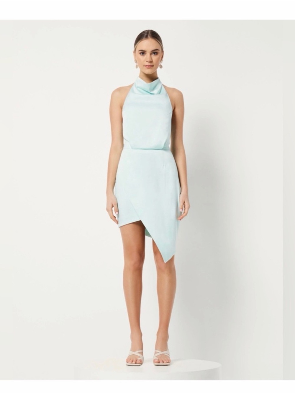 NWT Elliatt Aria Midi Dress Size L Mint Green NWT Halter Top Cocktail Coastal